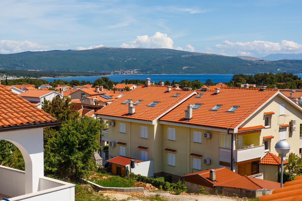 Apartments Vlado Крк Екстер'єр фото