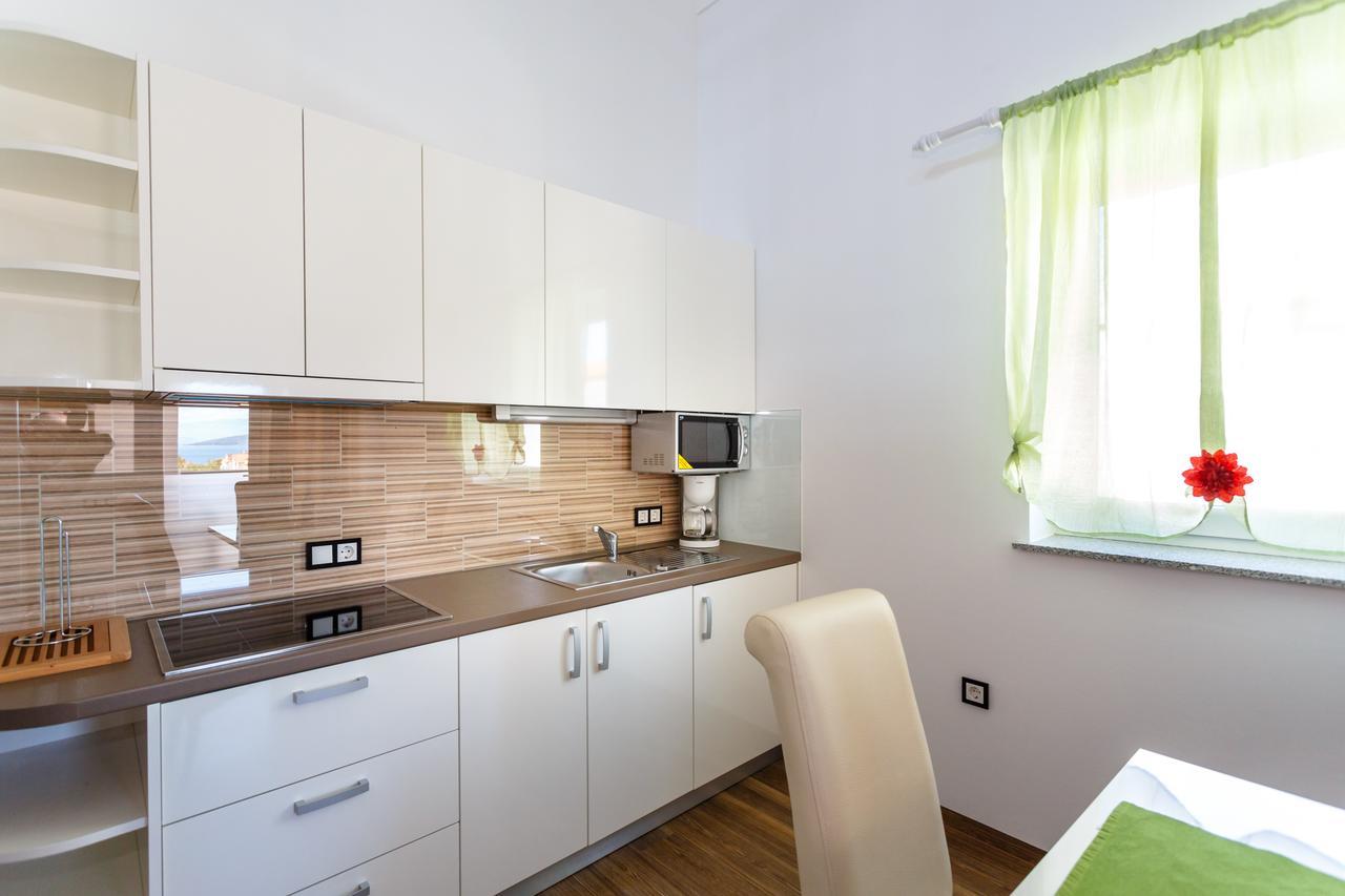 Apartments Vlado Крк Екстер'єр фото